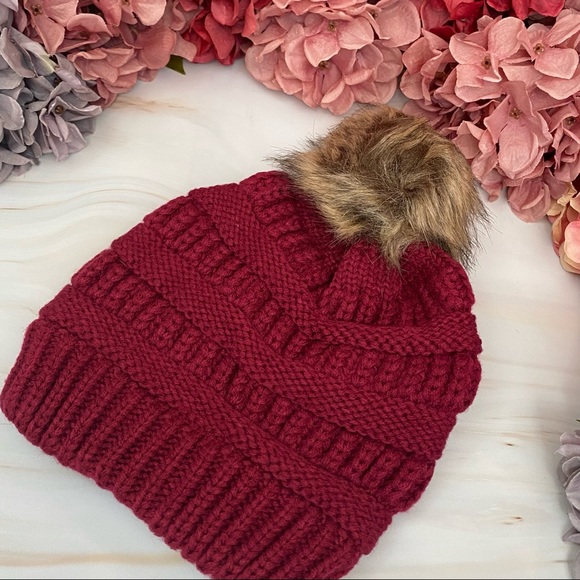 Red Knit Criss Cross Ponytail Pom Pom Beanie - Picture 7 of 15
